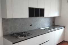 Cucina Kali con gola in laminato